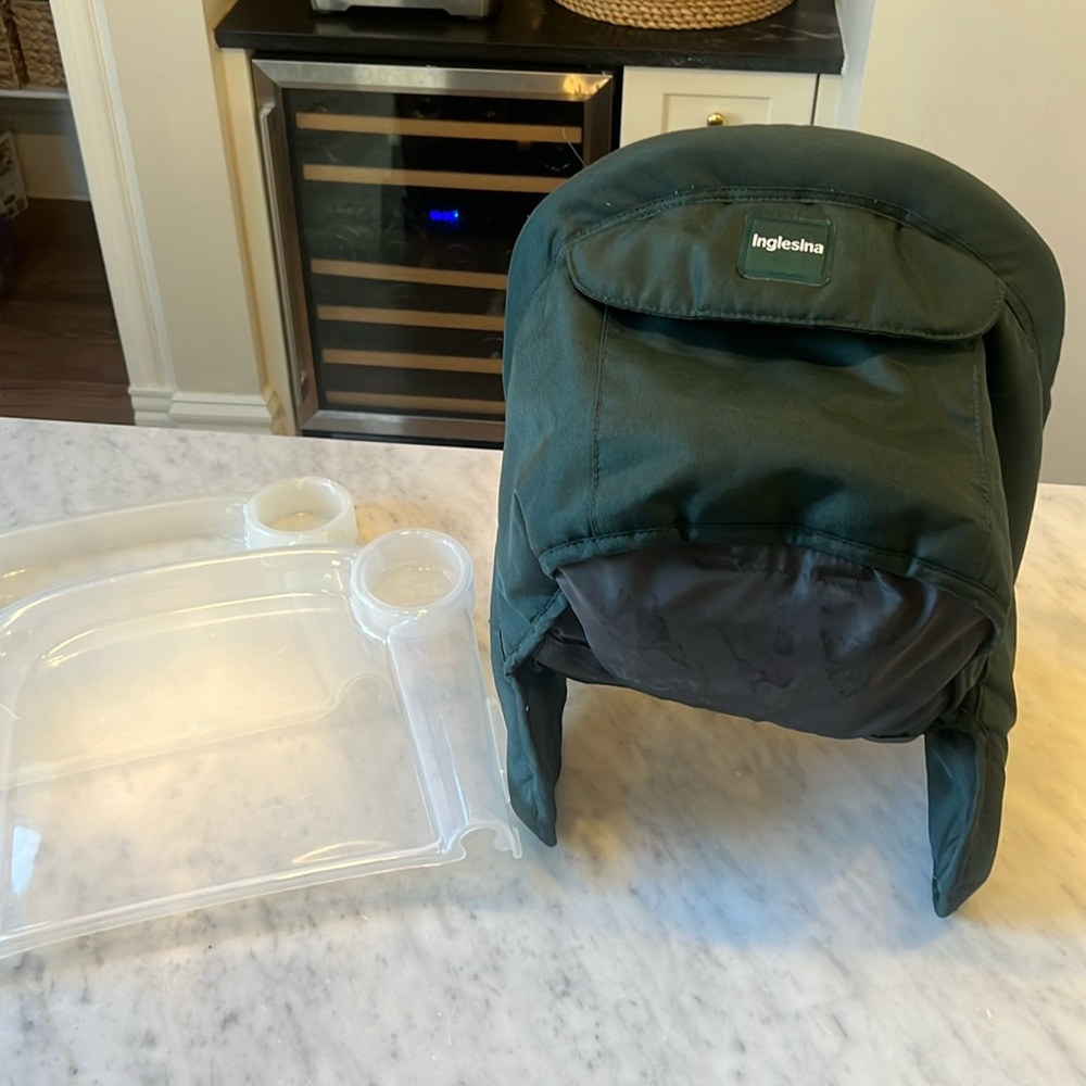Inglesina Fast Table Chair Hunter Green with two spare trays